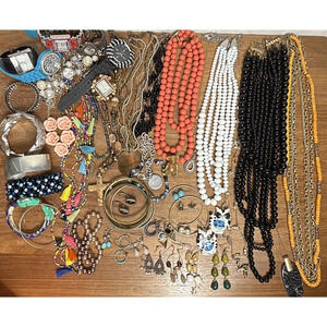 Costume Jewelry Lot Wearable Colorful Beaded Necklaces Bracelets Earring Talbots